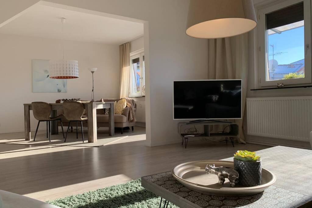 Blickfang Uber Den Dachern Apartment Bruchsal Bagian luar foto